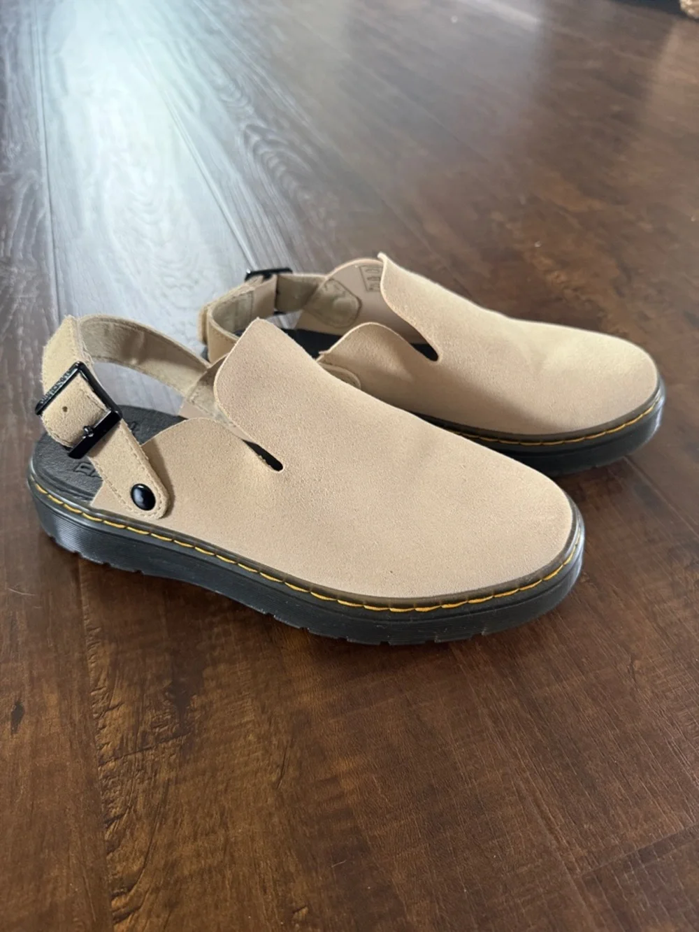 Women’s Doc Marten Carlson Suede Mule - Picture 2 of 3